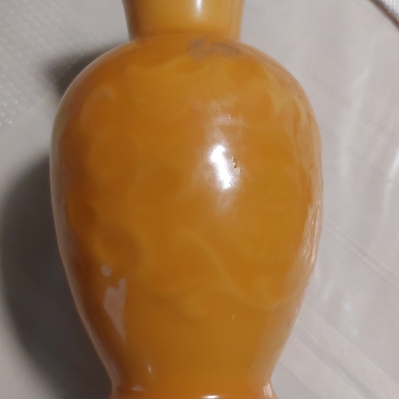 Elegant Orange Vase - Picture 10 of 15